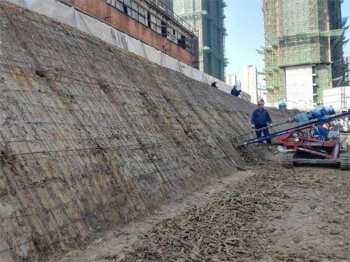 秀山建筑边坡支护